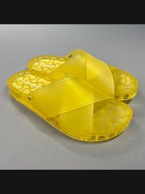 NEW Circus Sam Edelman Shoes Womens 6 yellow Jaylee rubber flip flop sandals